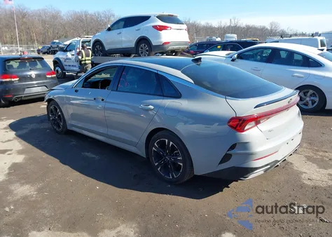 2021 Kia K5 Gt-Line z USA, uszkodzony, nr VIN 5XXG64J23MG022938